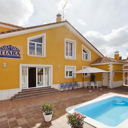 Tiara Vacaciones Villa Nava de la Asuncion Exteriör bild